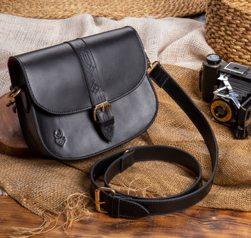 Jasmine's crossbody bag (Black)